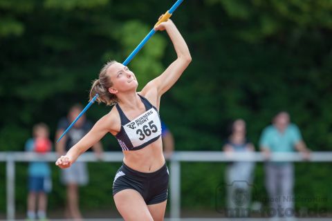 Kira Pauer (LG Buende-Loehne); Pfingstsportfest 2019 am 10.06.2019 im Stadion Schulzentrum Sued in Bad Oeynhausen (Nordrhein-Westfalen), Foto: Michael Niederpruem