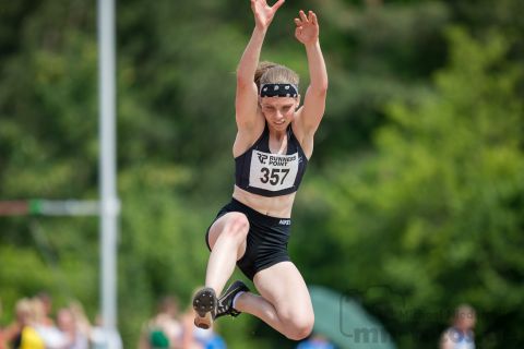 Sarina Brockmann (LG Buende-Loehne); Pfingstsportfest 2019 am 10.06.2019 im Stadion Schulzentrum Sued in Bad Oeynhausen (Nordrhein-Westfalen), Foto: Michael Niederpruem
