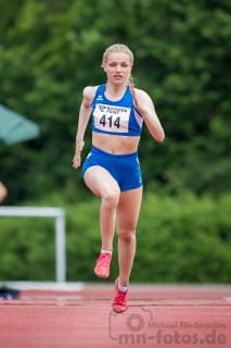 Finja Roehrs (LTV Lippstadt); Pfingstsportfest 2019 am 10.06.2019 im Stadion Schulzentrum Sued in Bad Oeynhausen (Nordrhein-Westfalen), Foto: Michael Niederpruem