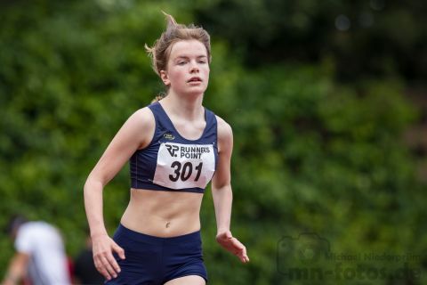 Frida Meyer (Bielefelder TG); Pfingstsportfest 2019 am 10.06.2019 im Stadion Schulzentrum Sued in Bad Oeynhausen (Nordrhein-Westfalen), Foto: Michael Niederpruem