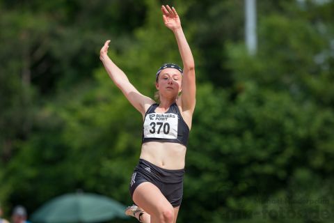 Nina Waeltz (LG Buende-Loehne); Pfingstsportfest 2019 am 10.06.2019 im Stadion Schulzentrum Sued in Bad Oeynhausen (Nordrhein-Westfalen), Foto: Michael Niederpruem