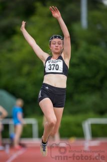 Nina Waeltz (LG Buende-Loehne); Pfingstsportfest 2019 am 10.06.2019 im Stadion Schulzentrum Sued in Bad Oeynhausen (Nordrhein-Westfalen), Foto: Michael Niederpruem