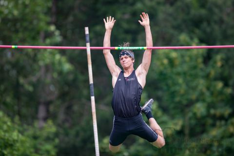Aaron Thieß (LG Bünde-Löhne); Pfingstsportfest 2019 am 10.06.2019 im Stadion Schulzentrum Sued in Bad Oeynhausen (Nordrhein-Westfalen), Foto: Michael Niederpruem