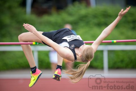 Amy Joy Diekmann (LG Buende-Loehne); Pfingstsportfest 2019 am 10.06.2019 im Stadion Schulzentrum Sued in Bad Oeynhausen (Nordrhein-Westfalen), Foto: Michael Niederpruem