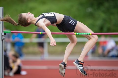 Charlotte Haas (LG Buende-Loehne); Pfingstsportfest 2019 am 10.06.2019 im Stadion Schulzentrum Sued in Bad Oeynhausen (Nordrhein-Westfalen), Foto: Michael Niederpruem