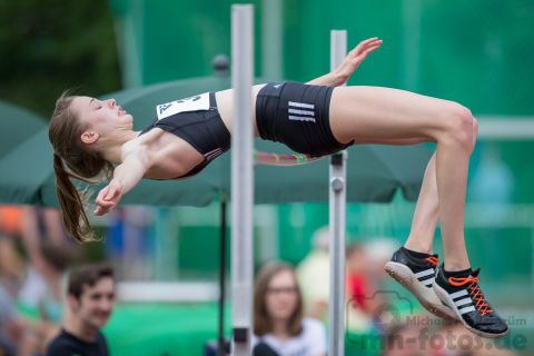 Charlotte Haas (LG Buende-Loehne); Pfingstsportfest 2019 am 10.06.2019 im Stadion Schulzentrum Sued in Bad Oeynhausen (Nordrhein-Westfalen), Foto: Michael Niederpruem