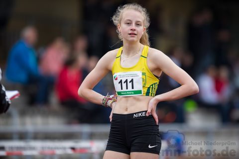 Viktoria Heising (StG Essen/Ruhr); NRW Langstaffelmeisterschaften am 11.05.2019 im Hembergstadion in Iserlohn (Nordrhein-Westfalen), Foto: Michael Niederpruem