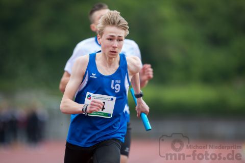 Matteo Carnielo (LG Remscheid); NRW Langstaffelmeisterschaften am 11.05.2019 im Hembergstadion in Iserlohn (Nordrhein-Westfalen), Foto: Michael Niederpruem