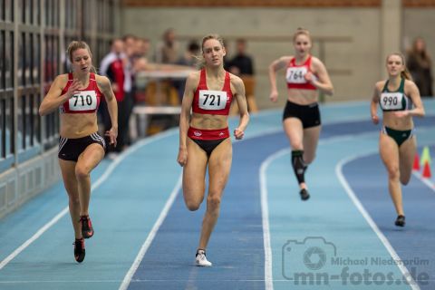 Jana Heyna (VfL Eintracht Hannover), Svenja Pape (VfL Eintracht Hannover); NLV + BLV Leichtathletik Hallenmeisterschaften am 20.01.2019 in Hannover (Sportleistungszentrum), Niedersachsen, Foto: Michael Niederpruem