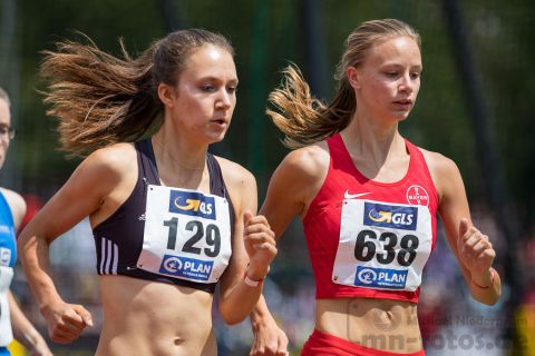 Anja Krueger (SCC Berlin), Berit Scheid (TSV Bayer 04 Leverkusen); Deutsche U23 Meisterschaften am 16.06.2019 im Stadion Wetzlar in Wetzlar (Hessen), Foto: Michael Niederpruem