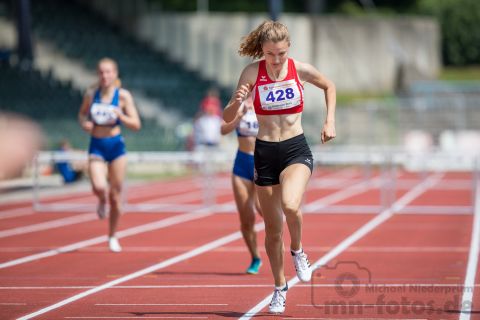 Jana Rohling (LG Osnabrueck); NLV+BLV Meisterschaften am 22.06.2019 im Jahnstadion, Goettingen (Niedersachsen), Foto: Michael Niederpruem
