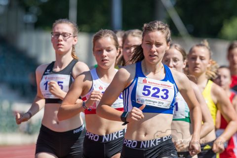 vl. Jonna Kosic (Emder Laufgemeinschaft), Katharina Saathoff (SV Warsingsfehn), Sophie-Marie Kohlhase (LG Kreis Verden); NLV+BLV Meisterschaften am 23.06.2019 im Jahnstadion, Goettingen (Niedersachsen), Foto: Michael Niederpruem