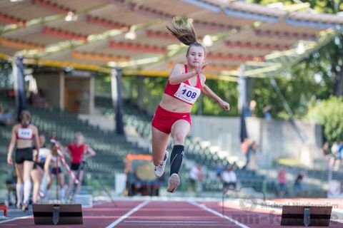 Emily Kuehn (LG Braunschweig); NLV+BLV Meisterschaften am 23.06.2019 im Jahnstadion, Goettingen (Niedersachsen), Foto: Michael Niederpruem