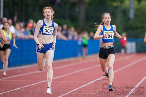 Lena Wellerdt (Nr. 305, SC Neubrandenburg), Jula Seidel (Nr. 384, TSV Brunkensen); Norddeutsche Meisterschaften am 20.07.2019 im Erika-Fisch-Stadion, Hannover (Niedersachsen)