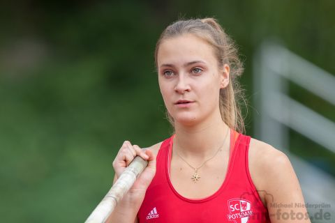 Laure Scheutzow (SC Potsdam); 21. Int. Stabhochsprungmeeting am 08.09.2019 im Jahnstadion, Beckum (Nordrhein-Westfalen), Foto: Michael Niederpruem